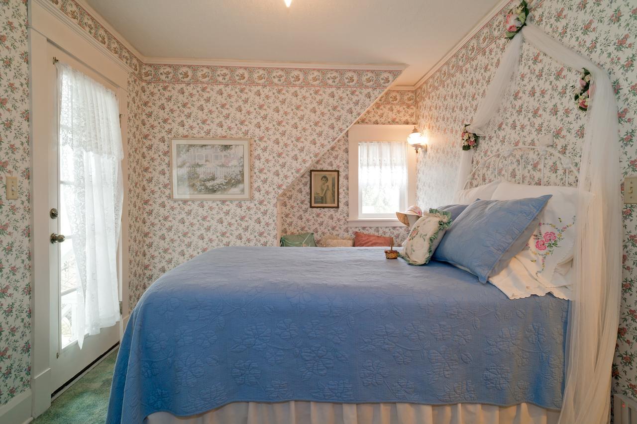 Five Seasuns Bed And Breakfast Порт Анджелес Екстериор снимка
