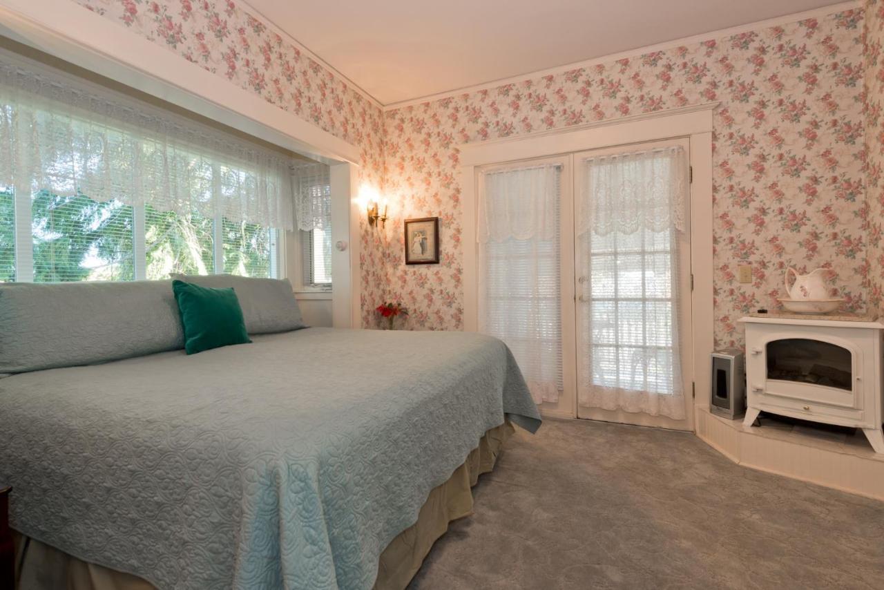 Five Seasuns Bed And Breakfast Порт Анджелес Екстериор снимка