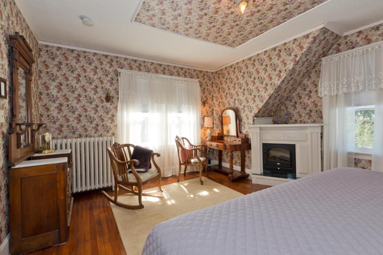 Five Seasuns Bed And Breakfast Порт Анджелес Екстериор снимка